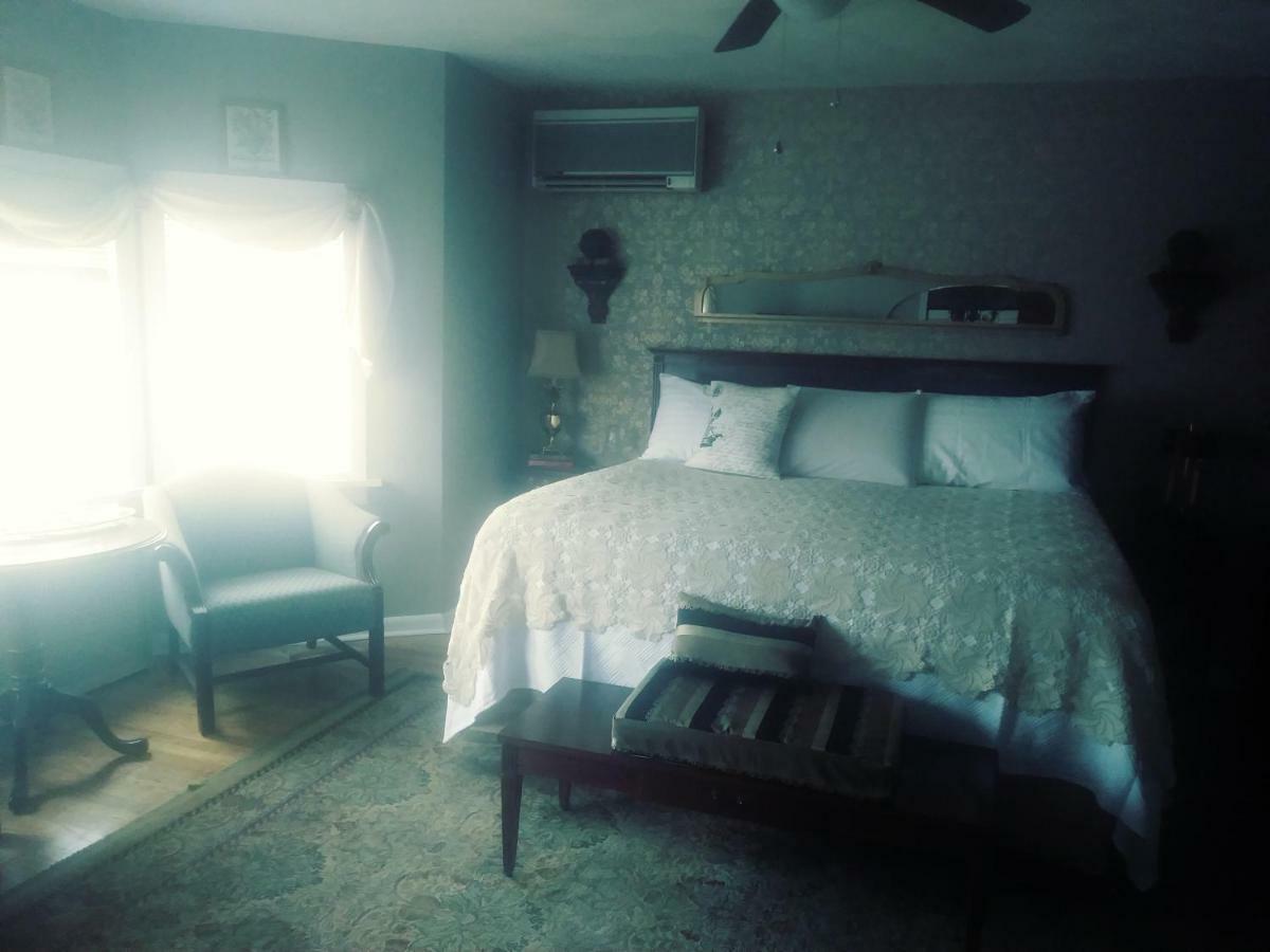 The Guest House At The Regina House Tea Room Moosic Exteriér fotografie